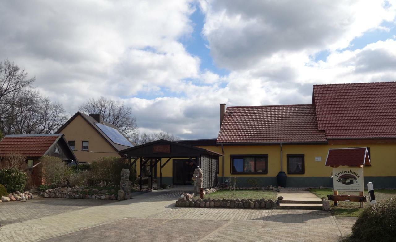 Ferienhaus "Am Gutspark" Alt Tucheband Εξωτερικό φωτογραφία